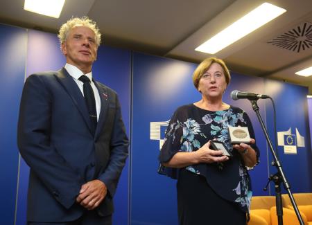 Podelitev nagrade EP državljan Evrope Sandiju Curku 13 Foto Ljubo Vukelič